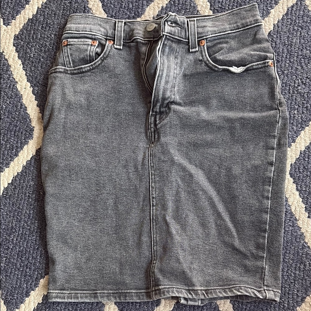 Levi Gray Denim Skirt